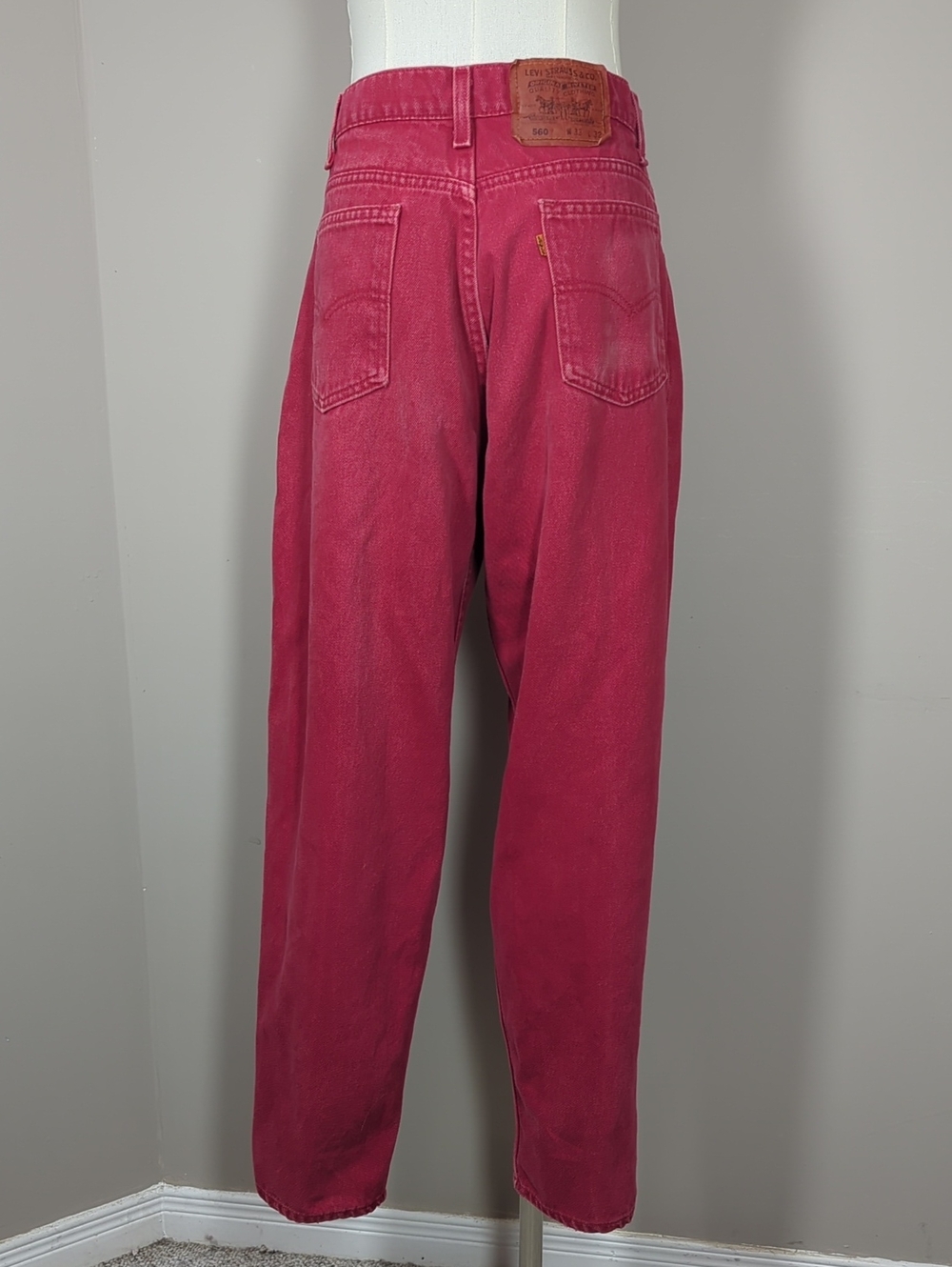 Vintage Levi's Orange Tab Red Denim 560 Tapered Loose Fit 33x32